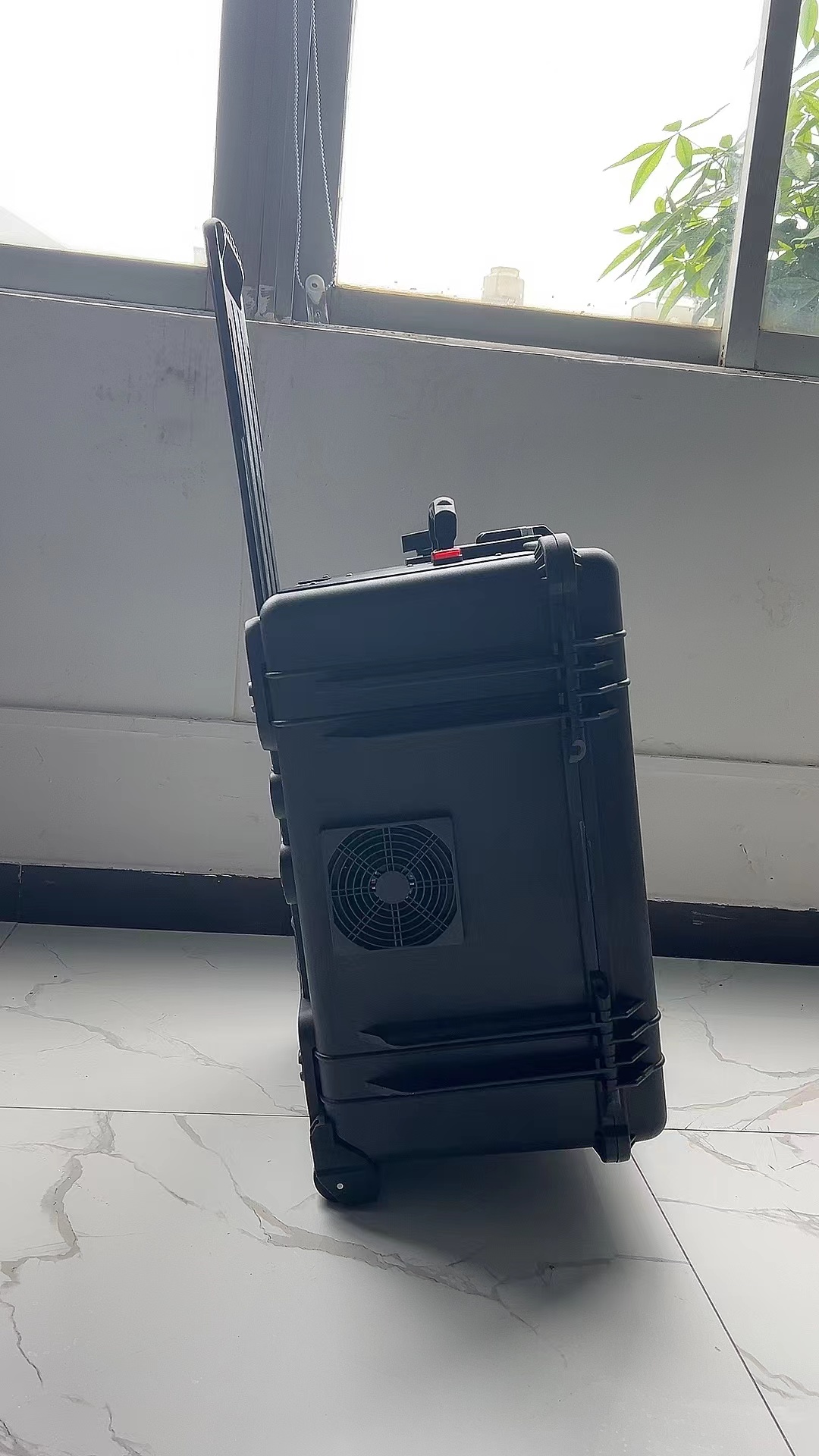 固阳手拉箱型移动通信干扰器